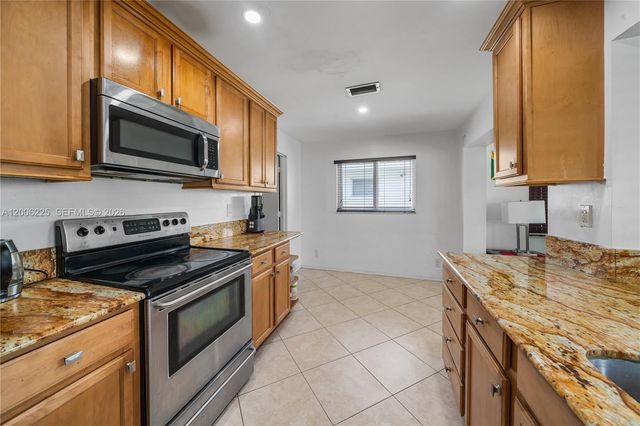 4402 NW 44th Avenue, Tamarac, FL 33319