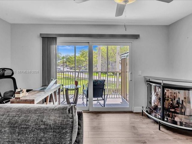 12500 SW 5th Ct 208M, Pembroke Pines, FL 33027