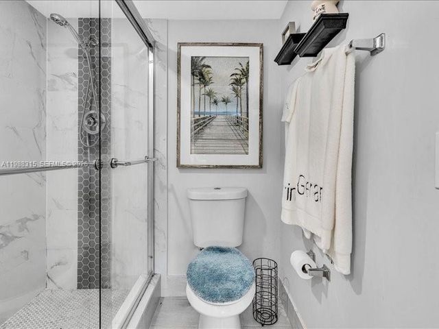 12500 SW 5th Ct 208M, Pembroke Pines, FL 33027