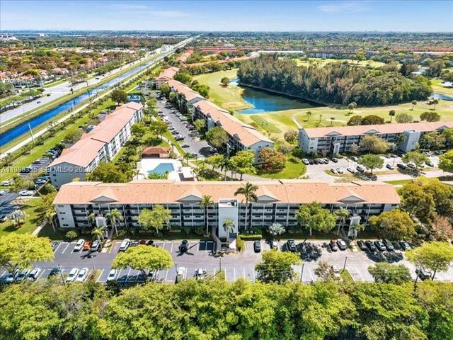 12500 SW 5th Ct 208M, Pembroke Pines, FL 33027