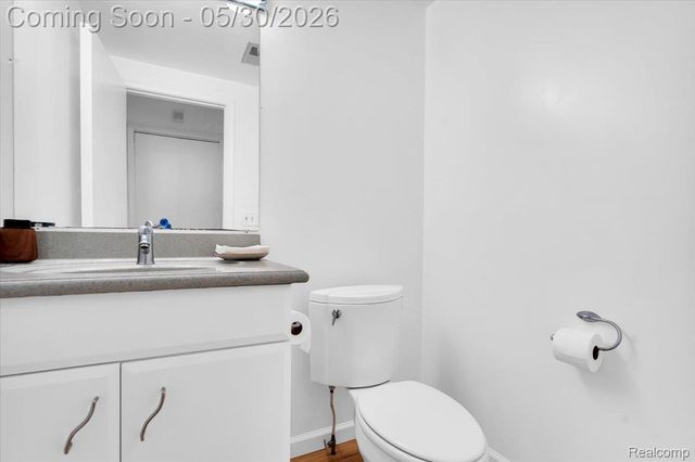 29100 Creek Bend Drive, Farmington Hills, MI 48331