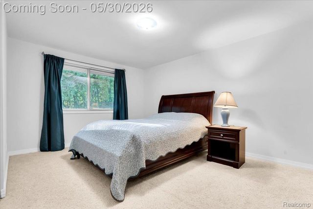 29100 Creek Bend Drive, Farmington Hills, MI 48331