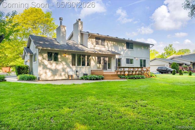 29100 Creek Bend Drive, Farmington Hills, MI 48331