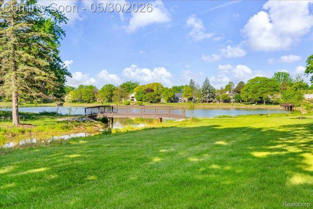 29100 Creek Bend Drive, Farmington Hills, MI 48331