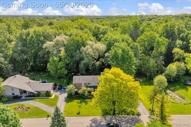 29100 Creek Bend Drive, Farmington Hills, MI 48331