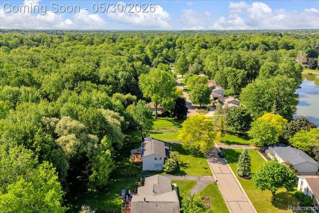 29100 Creek Bend Drive, Farmington Hills, MI 48331