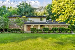 29100 Creek Bend Drive, Farmington Hills, MI 48331