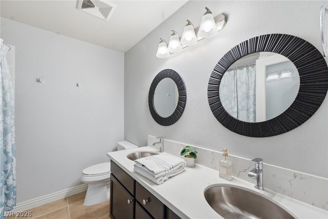 8212 Arch Bay Lane, Las Vegas, NV 89128