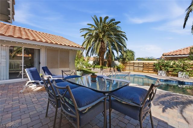 8212 Arch Bay Lane, Las Vegas, NV 89128