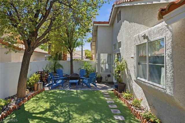 8212 Arch Bay Lane, Las Vegas, NV 89128