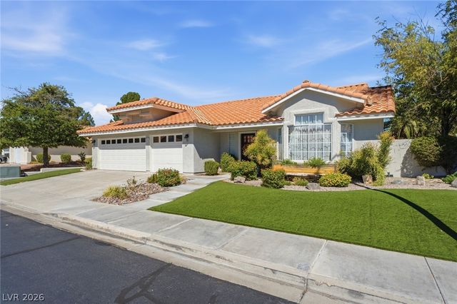 8212 Arch Bay Lane, Las Vegas, NV 89128