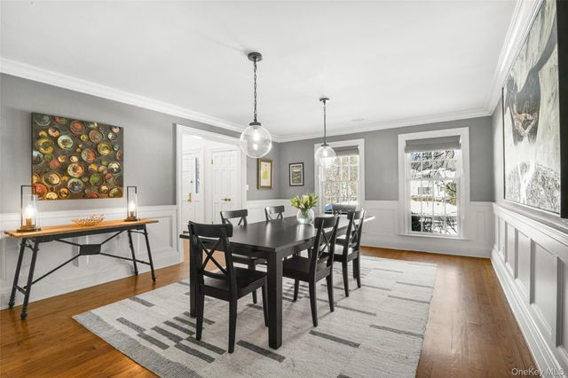 10 Hilltop Road, Larchmont, NY 10538