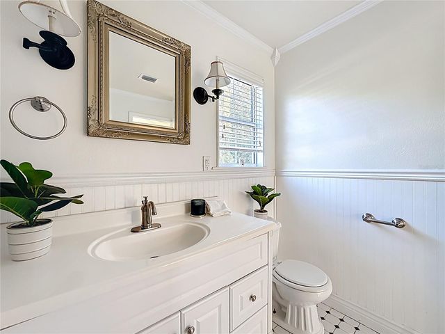 1148 N GRANDVIEW STREET, Mount Dora, FL 32757