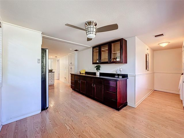 1148 N GRANDVIEW STREET, Mount Dora, FL 32757