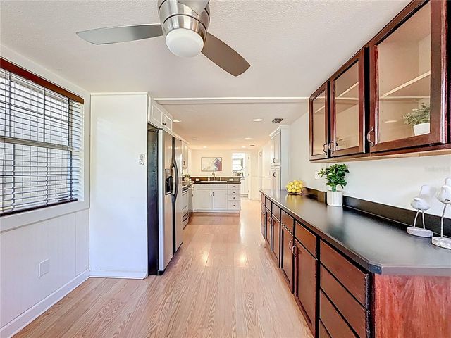 1148 N GRANDVIEW STREET, Mount Dora, FL 32757