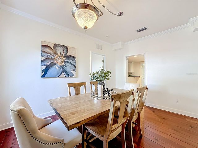 1148 N GRANDVIEW STREET, Mount Dora, FL 32757