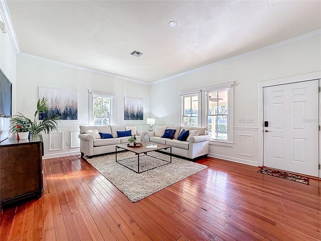 1148 N GRANDVIEW STREET, Mount Dora, FL 32757