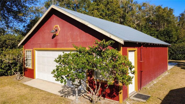 1148 N GRANDVIEW STREET, Mount Dora, FL 32757