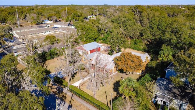 1148 N GRANDVIEW STREET, Mount Dora, FL 32757