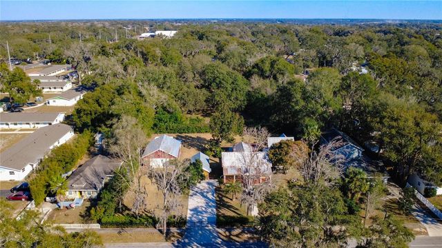 1148 N GRANDVIEW STREET, Mount Dora, FL 32757