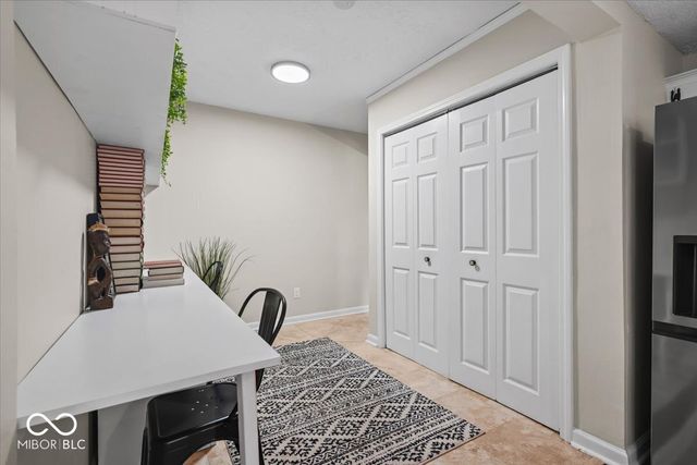 5755 Andover Road, Indianapolis, IN 46220