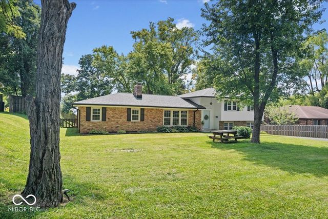 5755 Andover Road, Indianapolis, IN 46220