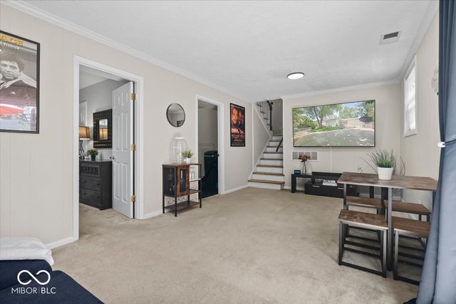 5755 Andover Road, Indianapolis, IN 46220