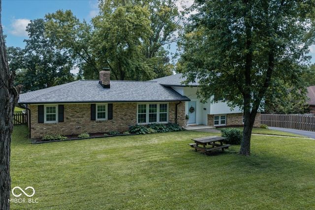 5755 Andover Road, Indianapolis, IN 46220