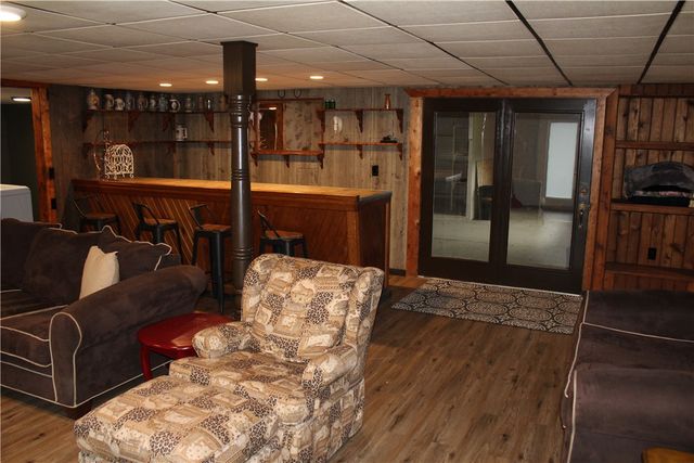 419 Washington Pike, Independence, PA 15312