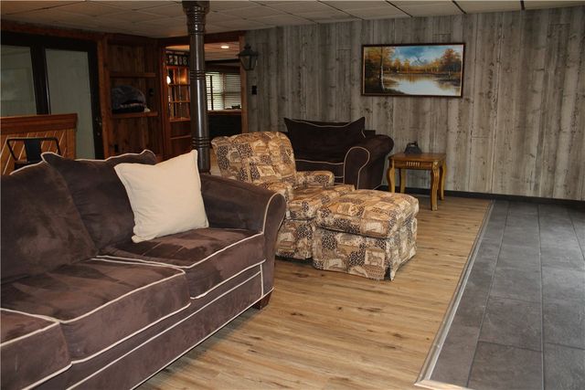 419 Washington Pike, Independence, PA 15312