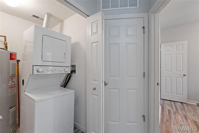 3410 E Lime Kiln A, St Charles, MO 63301