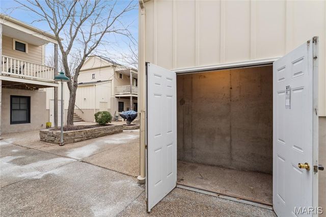 3410 E Lime Kiln A, St Charles, MO 63301