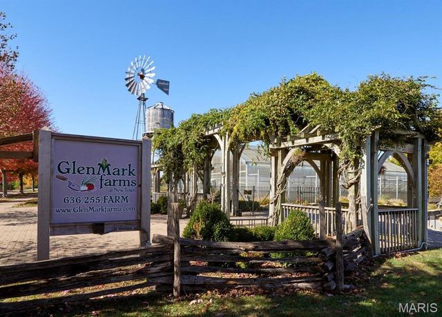 3410 E Lime Kiln A, St Charles, MO 63301