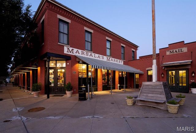 3410 E Lime Kiln A, St Charles, MO 63301