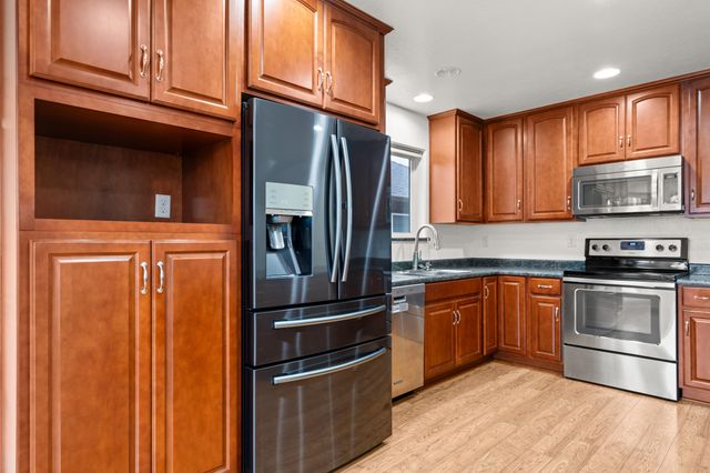 1758 Pearl Eye Lane, Medford, OR 97504