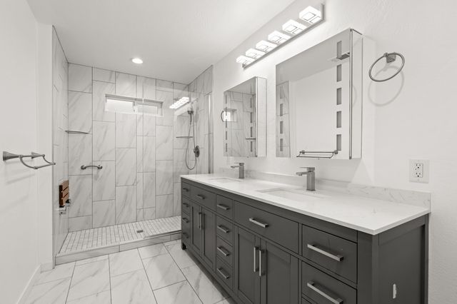 1758 Pearl Eye Lane, Medford, OR 97504