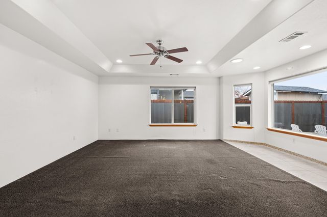 1758 Pearl Eye Lane, Medford, OR 97504