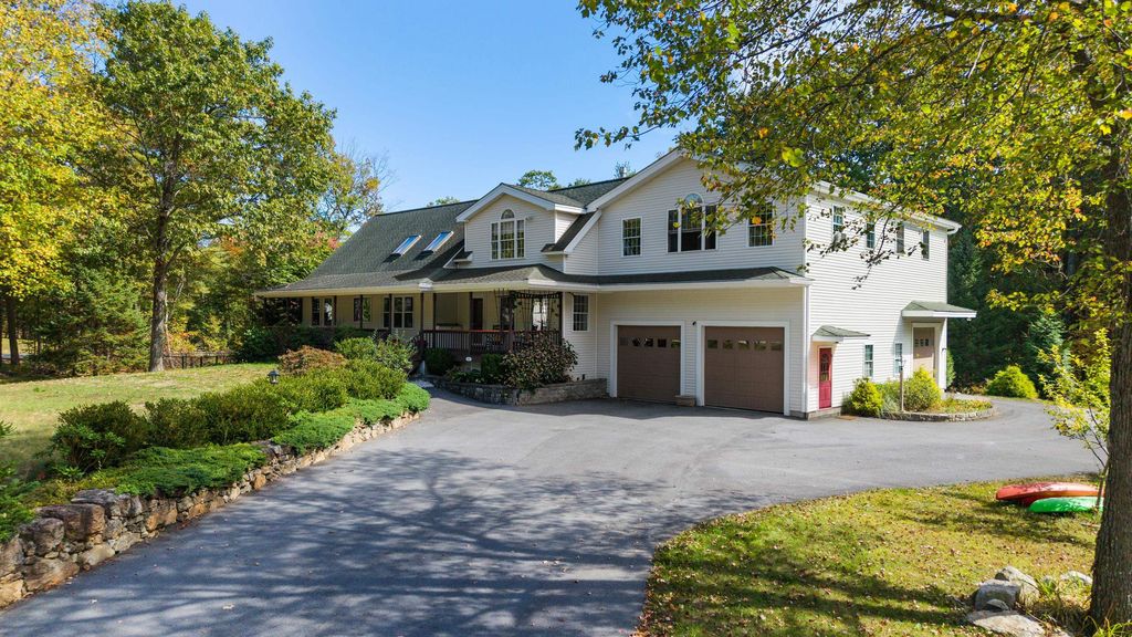 69 Heather Circle, Auburn, NH 03032