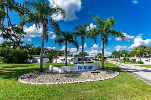 36839 KIMELA AVENUE, Zephyrhills, FL 33542