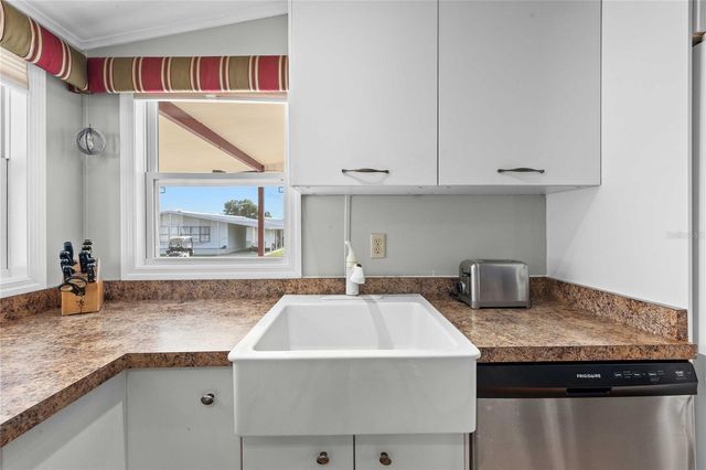 36839 KIMELA AVENUE, Zephyrhills, FL 33542