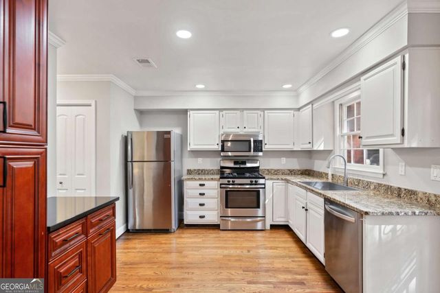 102 Defoors Mill Drive NW, Atlanta, GA 30318