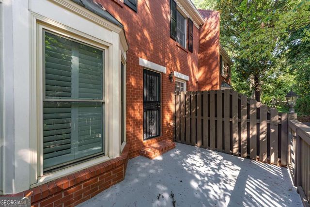 102 Defoors Mill Drive NW, Atlanta, GA 30318