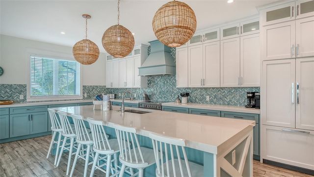 2175 AVENUE A, Bradenton Beach, FL 34217