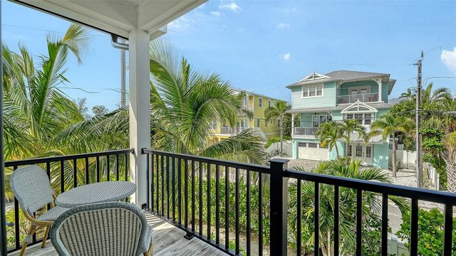 2175 AVENUE A, Bradenton Beach, FL 34217