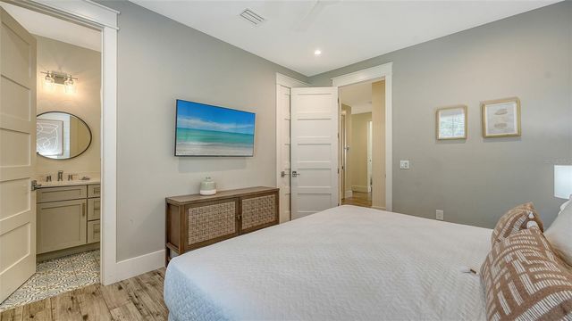 2175 AVENUE A, Bradenton Beach, FL 34217