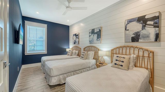 2175 AVENUE A, Bradenton Beach, FL 34217