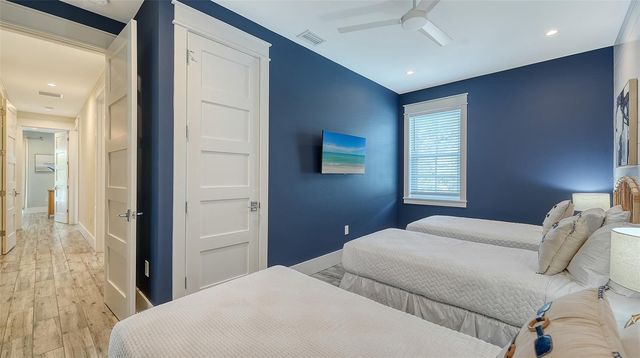 2175 AVENUE A, Bradenton Beach, FL 34217