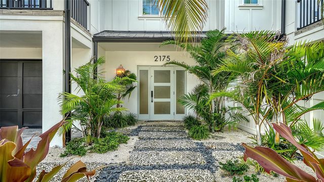 2175 AVENUE A, Bradenton Beach, FL 34217