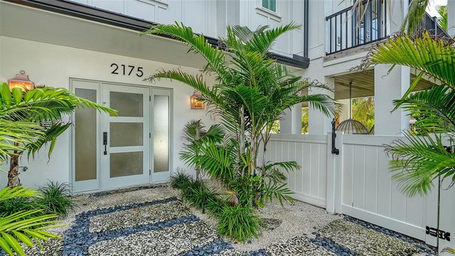 2175 AVENUE A, Bradenton Beach, FL 34217