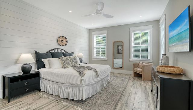 2175 AVENUE A, Bradenton Beach, FL 34217